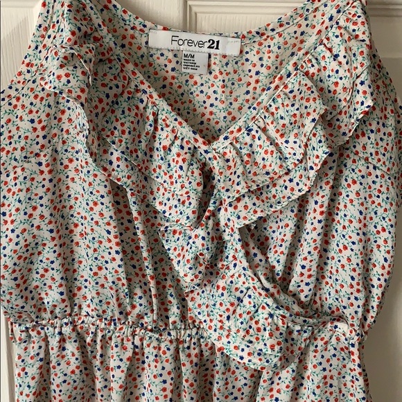 Forever 21 ruffle camisole - Picture 3 of 4